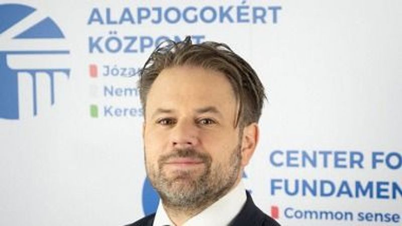 Cseh Tamás Zoltán szerző profilképe