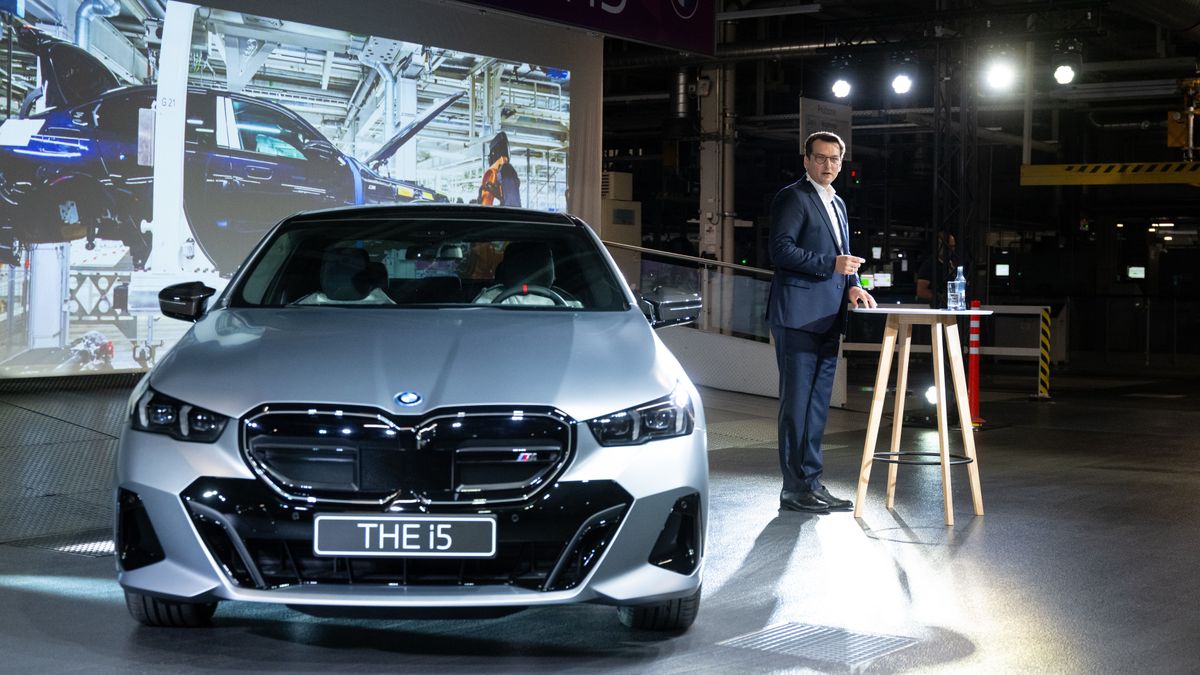 Szerb uralom alá került a BMW - megjósolta a debreceni csodát, de mégis ki az a Milan Nedeljkovic?