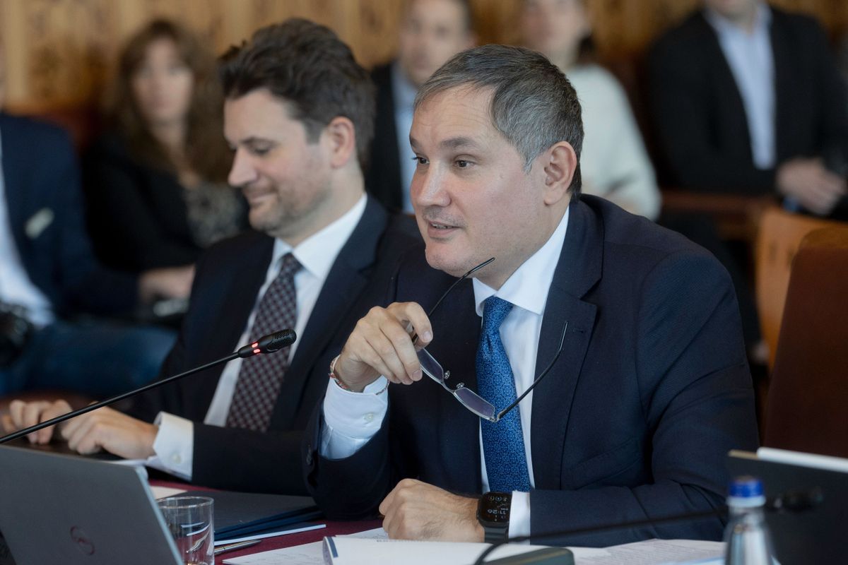 NAGY Márton; SZÉLL Kálmán; KISGERGELY Kornél