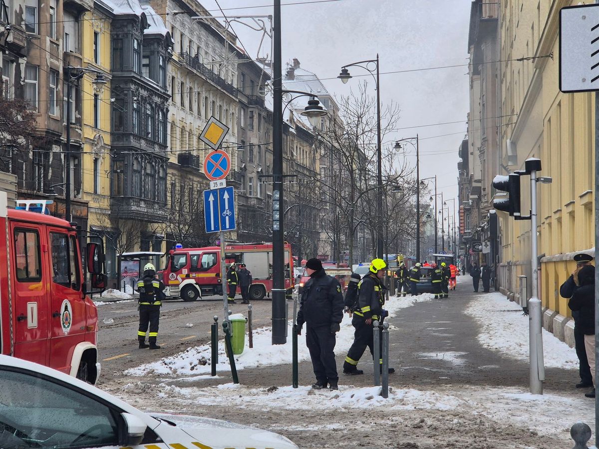 Kedd délelőtt tűz keletkezett a budapesti Fazekas Mihály Gimnázium alagsorában működő trafóállomásban