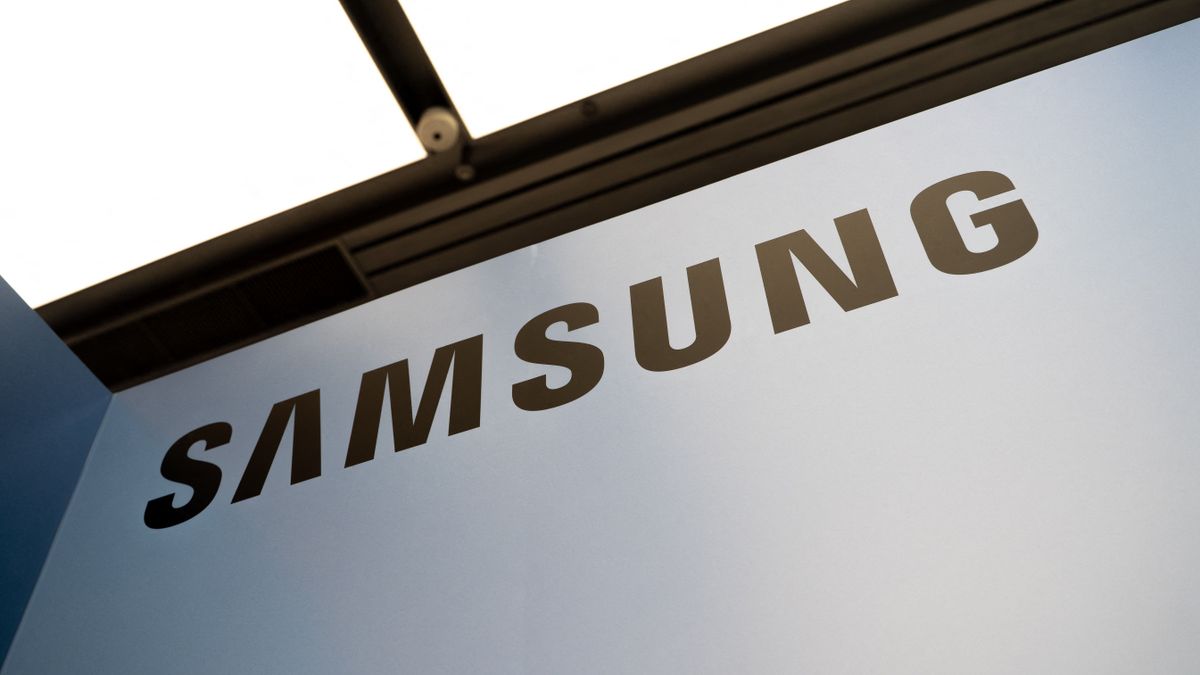 Ha drágának gondoltuk az IPhone-t, nézzük meg, milyen csúcstelefont dob piacra a Samsung