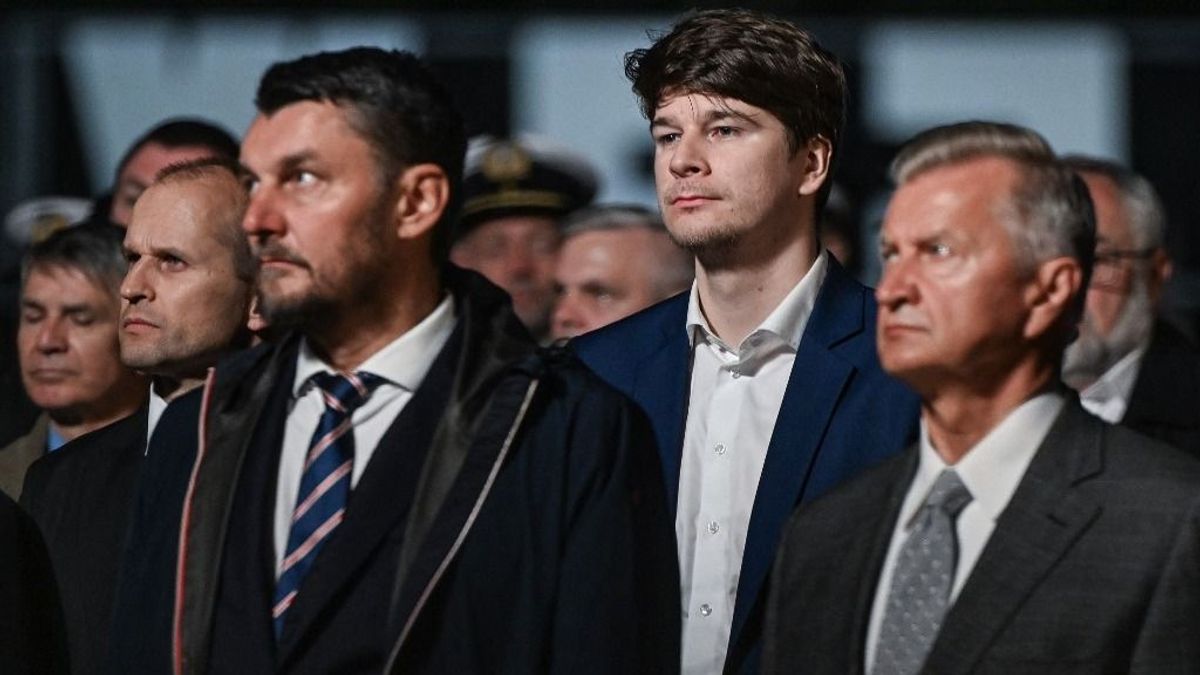 Ettől a hírtől megfagy Tuskban a vér, Nawrocki a magyar útra siklatja vissza a lengyeleket – fájó ponton támad 