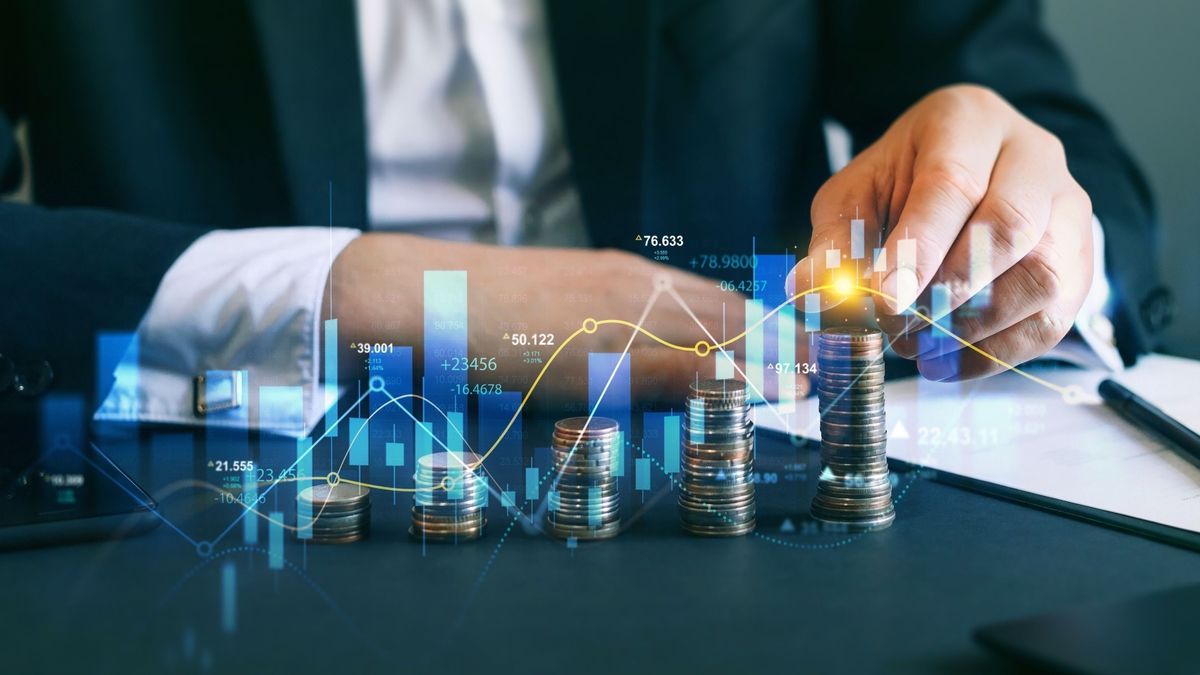 Képzetlen gazdasági megmondóemberek tömik tele a fejeket és visznek csődbe – erre már az MNB-nek is lépnie kellett, lesújtó számok jöttek ki 