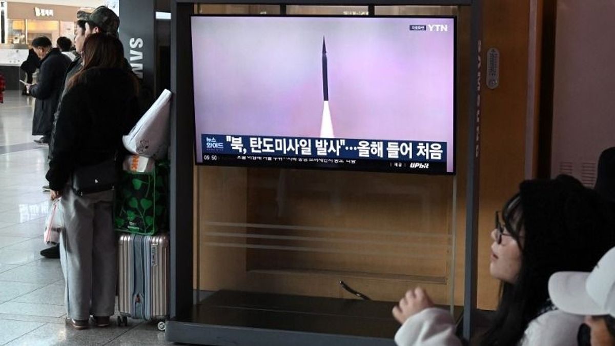 Csak, hogy ne unatkozzon a világ: Kim Dzsongun ballisztikus rakétákat lőtt ki a Japán-tenger felé