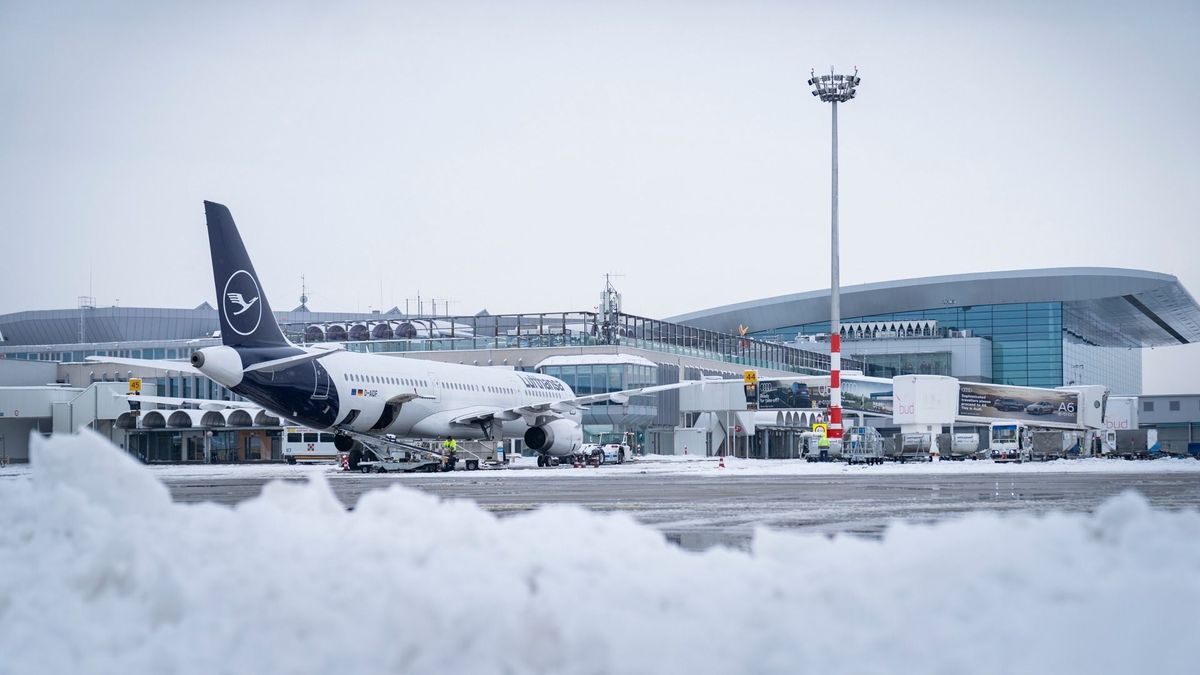 Nem mindegy, hol vesszük a repülőjegyet, határozatban mondták ki: még több pénz járhat vissza a járattörléseknél