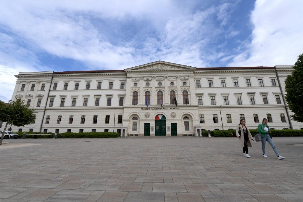 Új, 28 milliárd forintos új pályázat támogatja az egyetemi hallgatókat Új, 28 milliárd forintos pályázat támogatja az egyetemi hallgatók kitartását