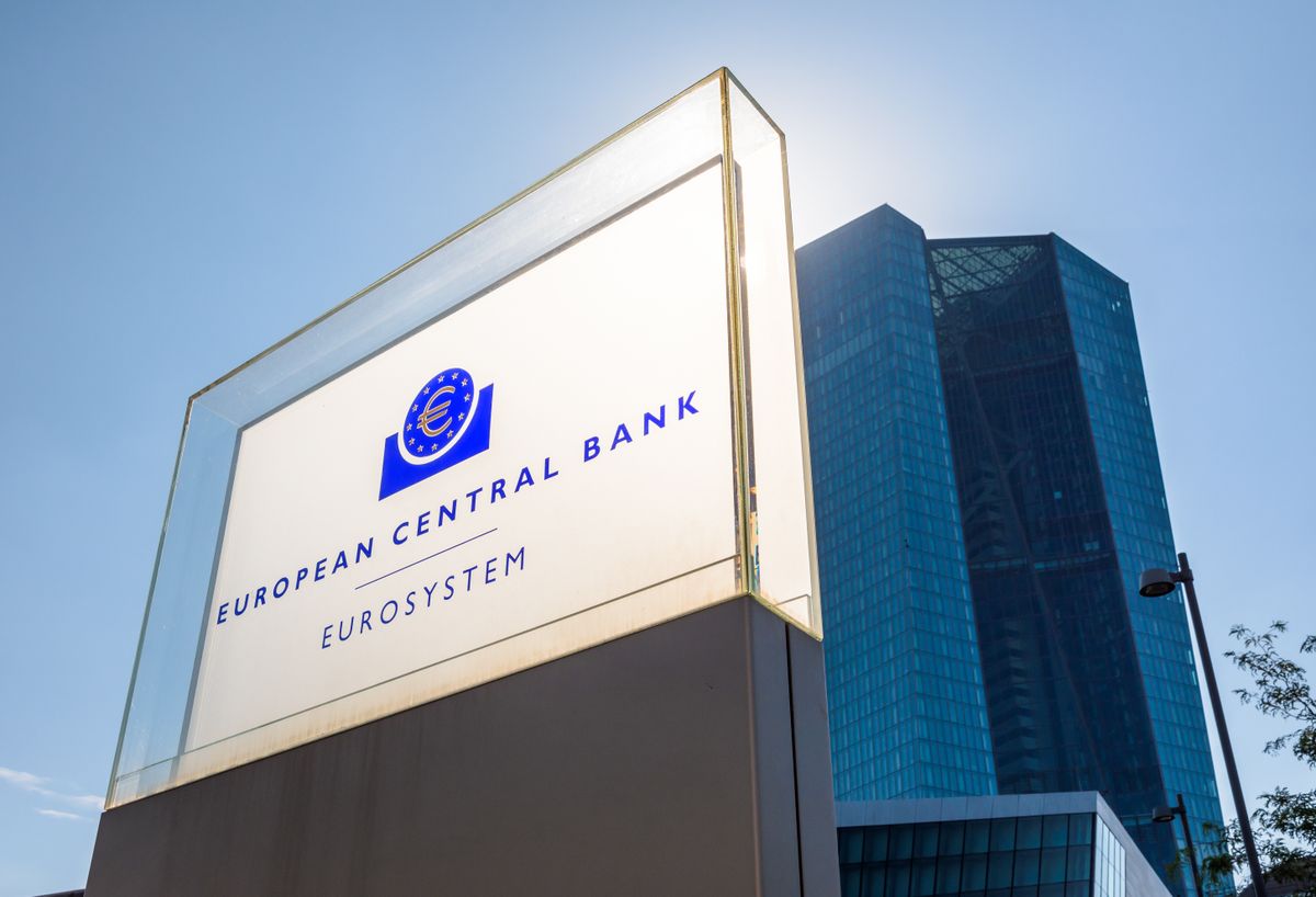 Frankfurt,Am,Main,,Germany,-,Aug.,20,,2023:,Low,Angle Az EKB elismeri: alábecsültük az ukrajnai háború inflációs hatásait 