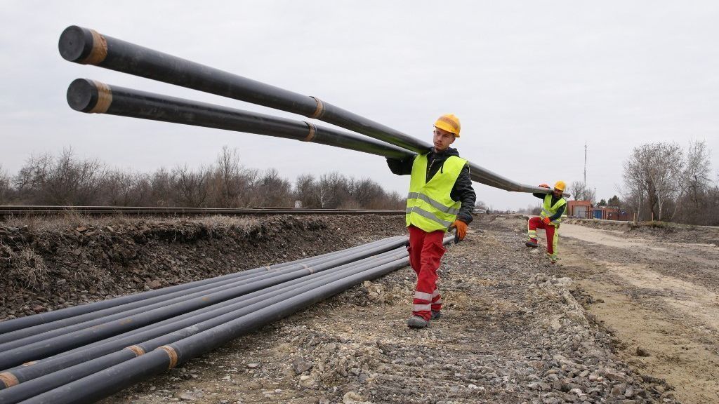 HUNGARY-RAILWAY-CONSTRUCTION-BRI-COOPERATION
foglalkoztatottság, foglalkoztatott, munkaerőpiac, munkanélküliség