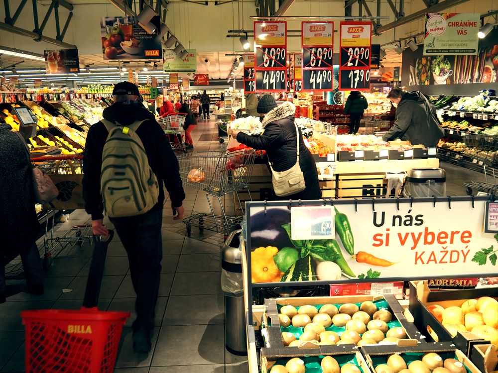 Csehország, kiskereskedelem, árrésstop