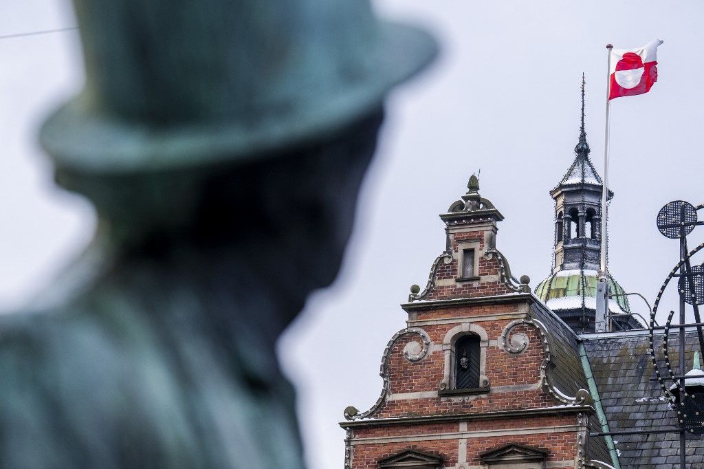 Tivoli flies the Greenlandic flag - Denmark