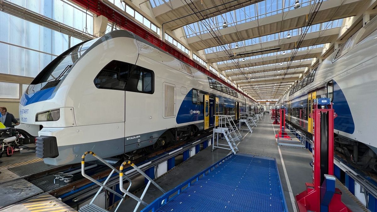 Ezt eddig nem tudtuk: vonatgyárat épít Magyarországon a svájci óriáscég, itt készülnek a MÁV új szerelvényei – megvan, hol fognak közlekedni 