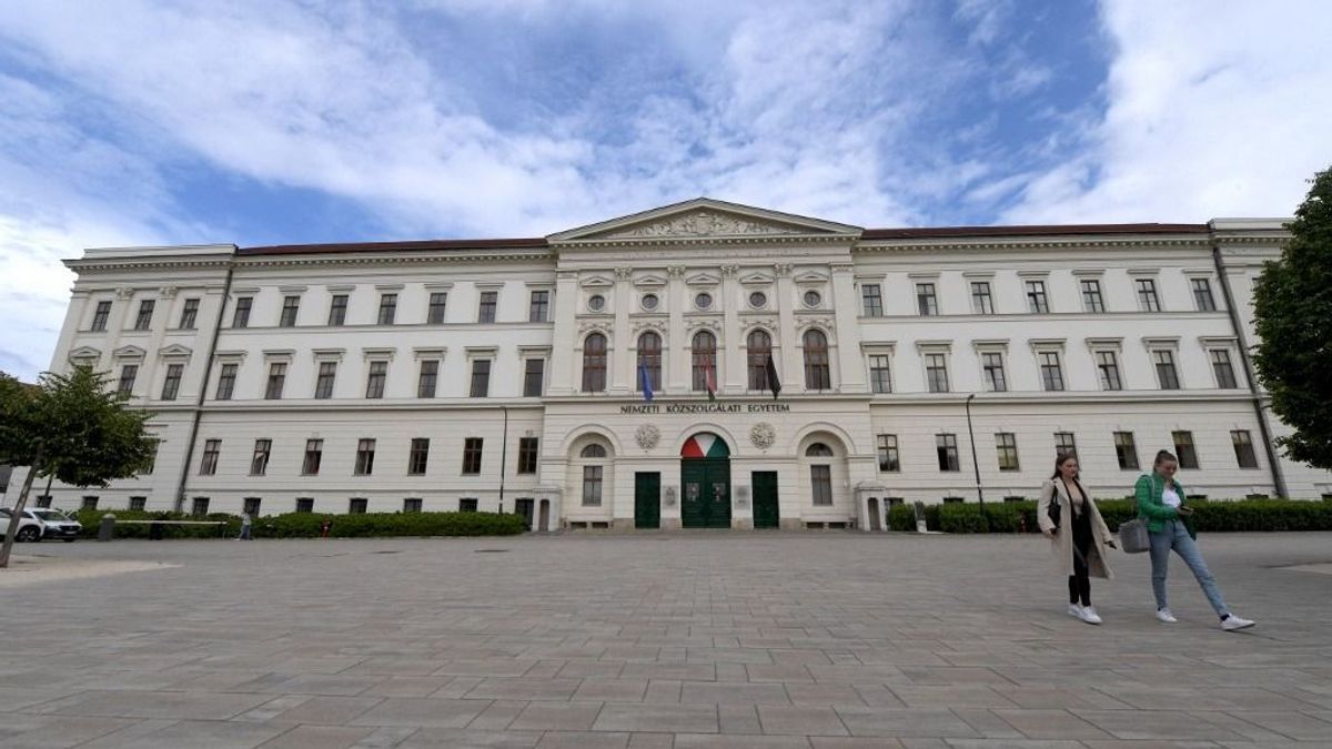 Milliárdokkal díjazzák az egyetemi hallgatók kitartását, de pályázni kell 