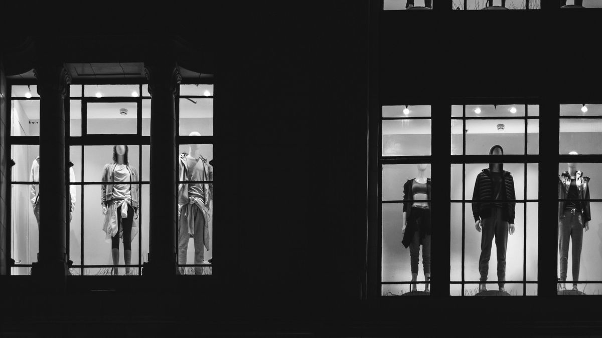 Ugyanazon a napon zár be egy magyarországi Bershka és egy Pull & Bear üzlet, ugyanabban a budapesti bevásárlóközpontban (illusztráció)