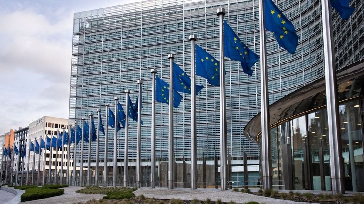 Érik a balhé: új háború robbanhat ki Magyarország és Brüsszel között, teljes a bizonytalanság – „Értetlenül állunk az eset előtt”