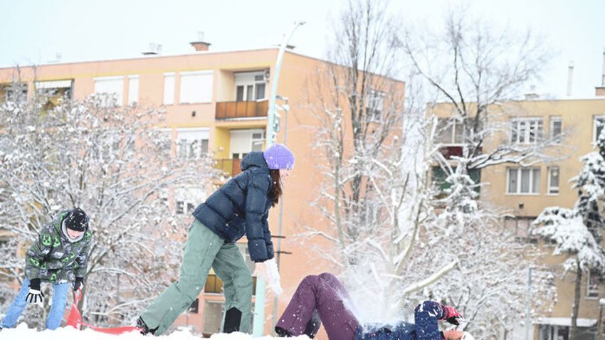 Tél tábornok újra támad!