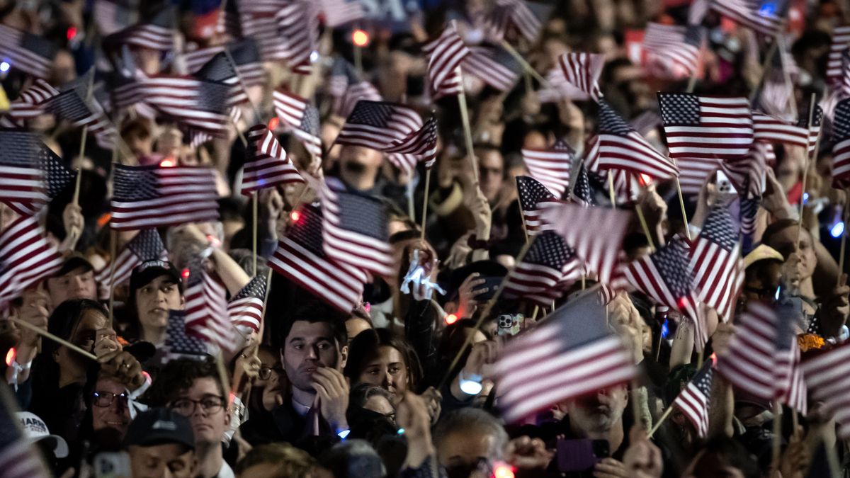 Fogy az amerikai középosztály? Igaza volt a politikusoknak – csak épp a másik irányba vándorolnak a tehetősebbek 