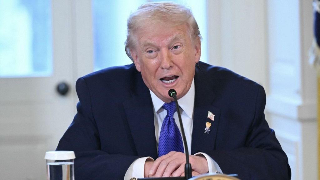 Trump to meet with oil executives about Venezuela, hadihajó