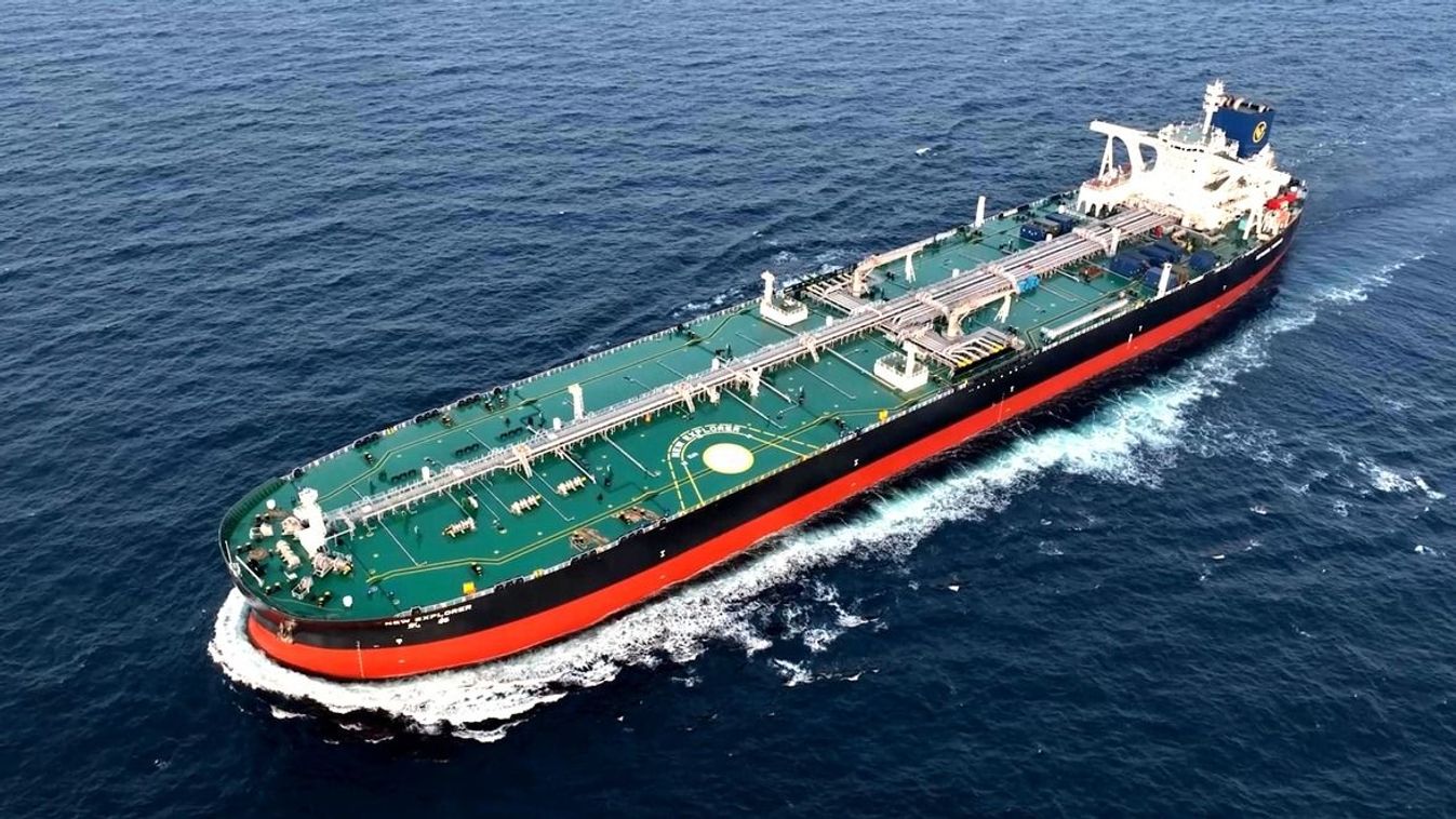 Kína a csúcsra tör: ilyen olajszállító óriáshajót még nem látott a világ