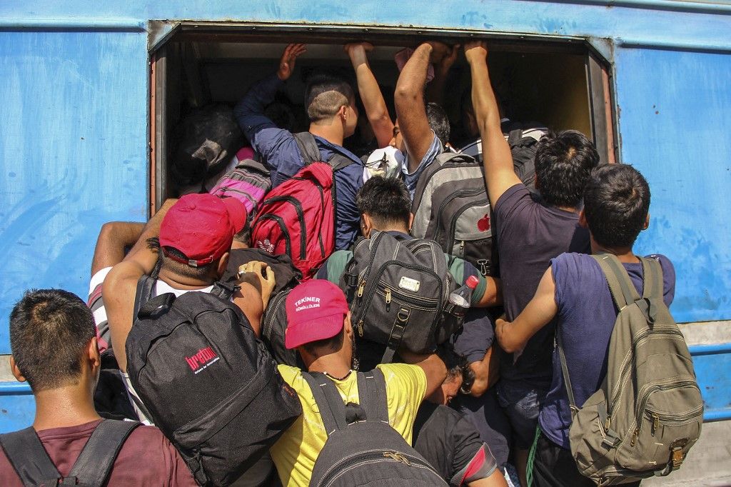 Ukrajna rákapcsolt: 2028-ra belépne az unióba, a lakosságfogyást pedig migrációval fékezné