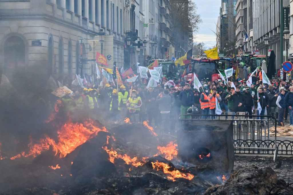 Gazdatüntetés: a brüsszeli összecsapás nem volt elegendő, most a német gazdák következnek, de lehet hogy már késő