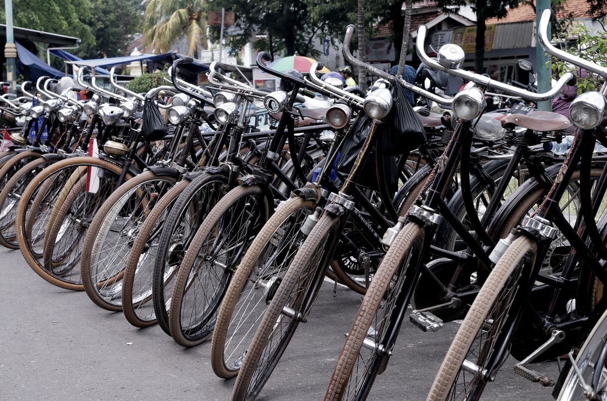 Old,Bicycles,Simplex,,Gazelle,,Batavus,,Bsa,,Raleig,,Fongers,,Phoenix,All