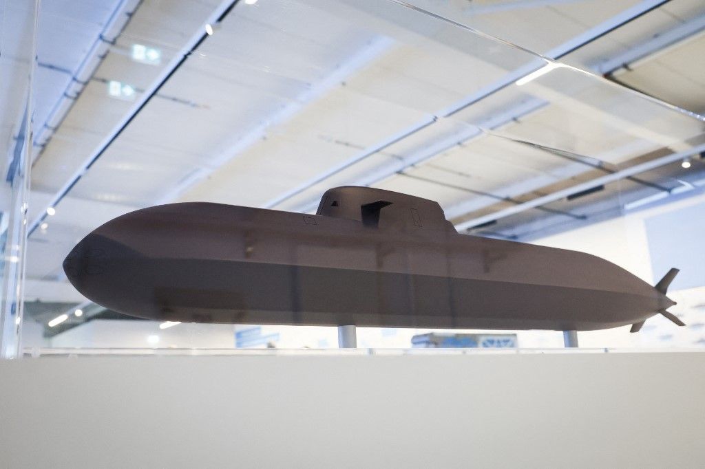 Submarine model HDW Class 212CD