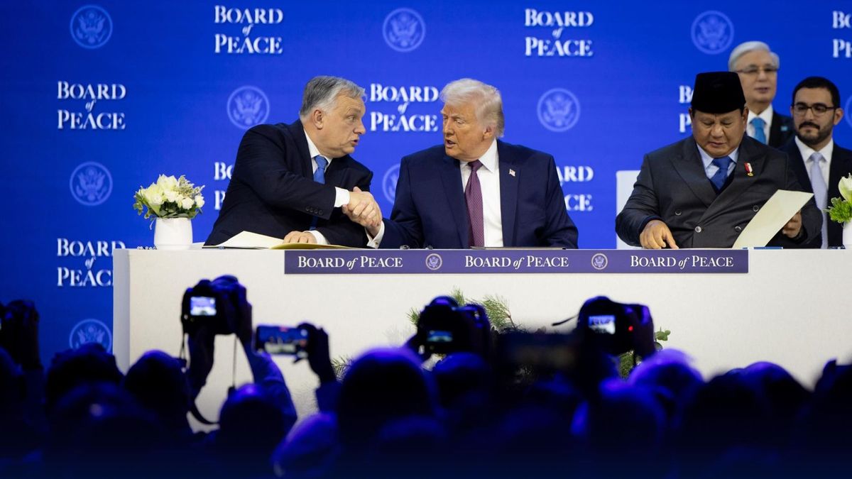 Történelmi pillanat: létrejött az új világszövetség, Magyarország alapító tag – aláírták Davosban a szerződést 