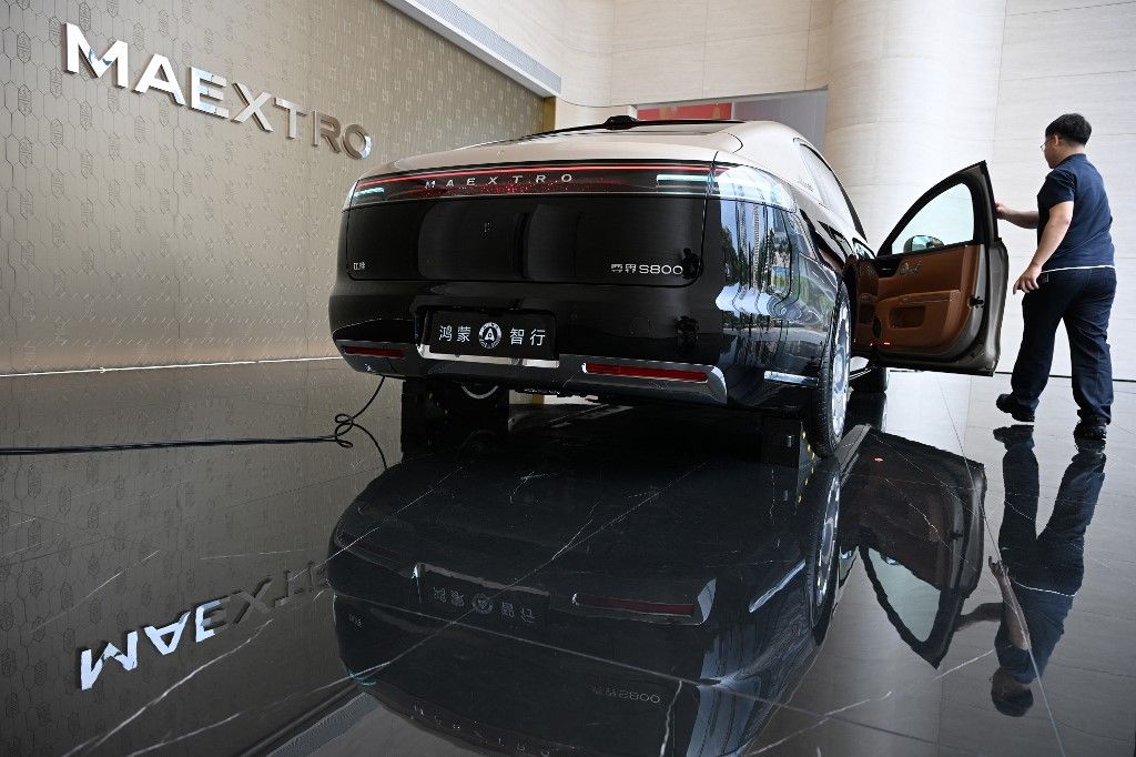 kínai autópiac Huawei MAEXTRO S800 Luxury Car Popular in China