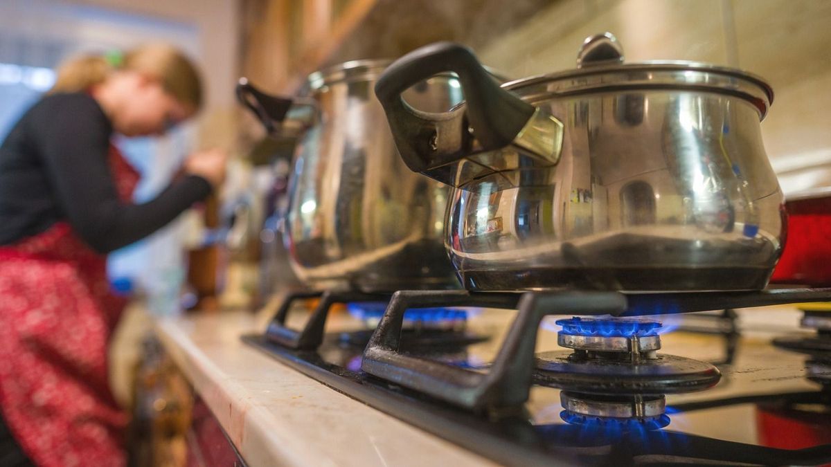 Gázzal fözés gáztüzhely-10 román