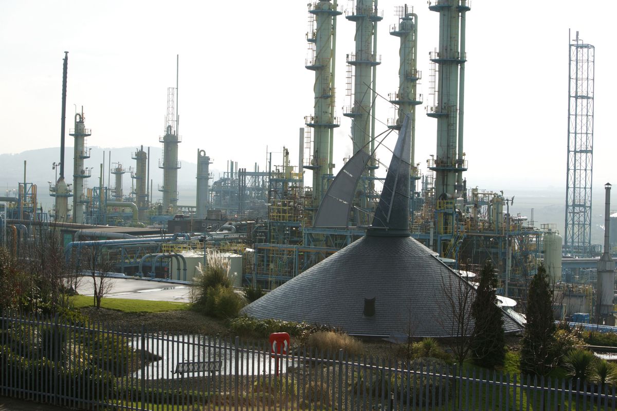 só Ineos Chlor chemical works, Runcorn, Cheshire, UK