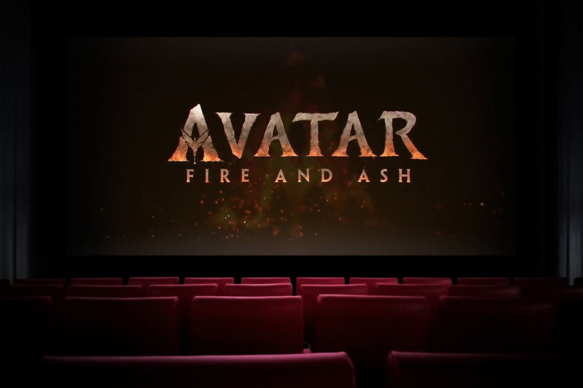 Avatar,Fire,And,Ash,Movie,In,The,Cinema.,Watching,A