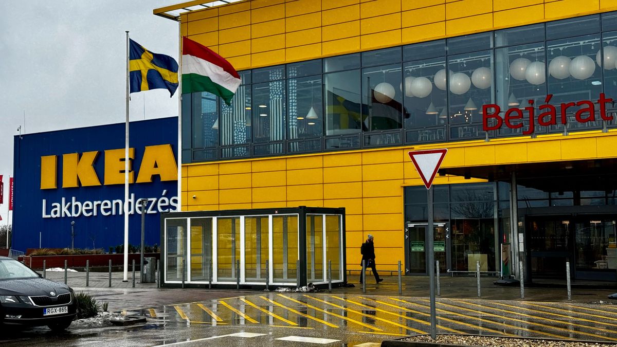 Nemvárt bejelentést tett az IKEA Magyarországon: több milliárdos árcsökkentés jön, új részletek derültek ki a húsgolyóról is 