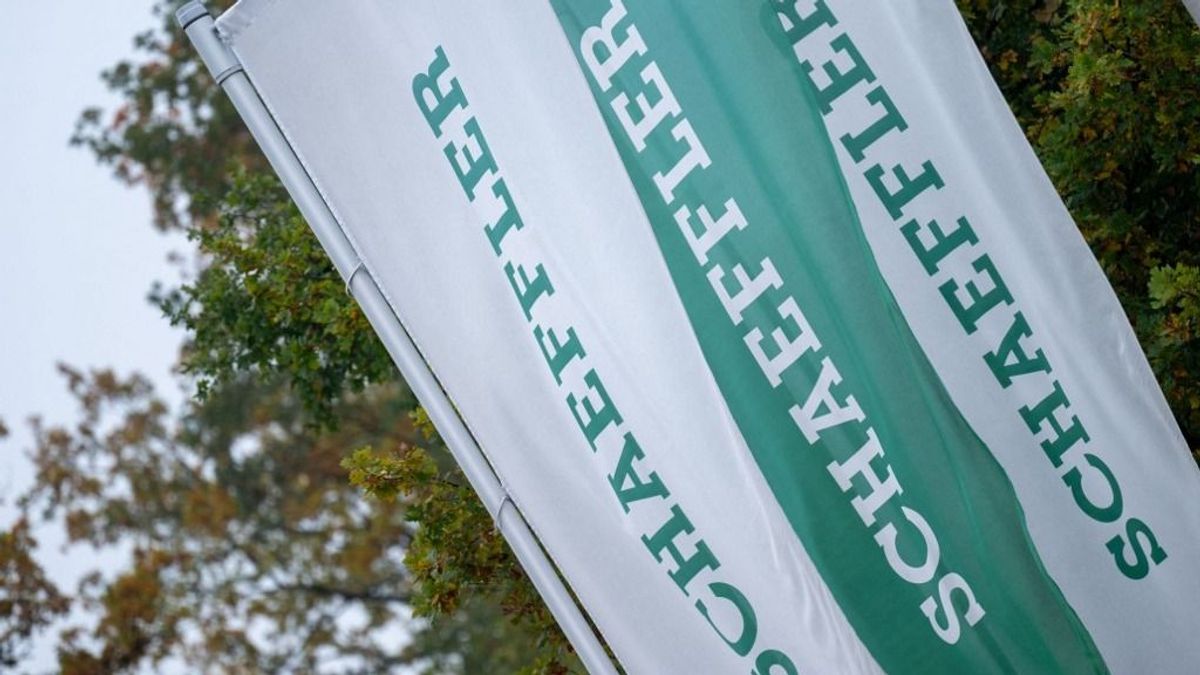 Zsákolják a Debrecenben és Szombathelyen is működő német multi részvényeit, beszállt a védelmi iparba és a humanoid robotikába is 