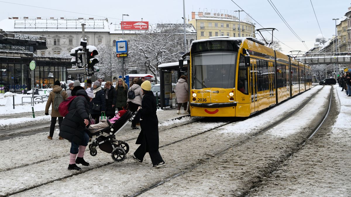 Elesett a bécsi repülőtér és a környező autópályák – Magyarország felkészül, érkezik a havazás 