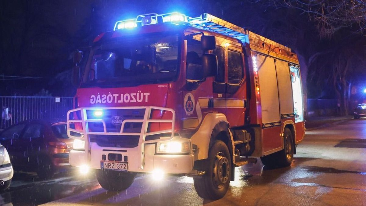 Baj van az egyik legnagyobb magyarországi kínai akkumulátoripari gyárral: tűzoltók és a mentők lepték el az üzemet szerda este – megszólalt a katasztrófavédelem 