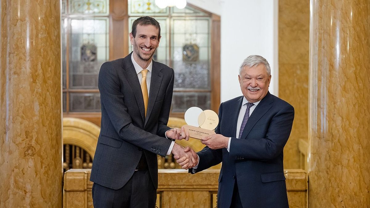 Hivatalos rangsor: megválasztották Magyarország legjobb bankját – nem akárki lett az év bankára 