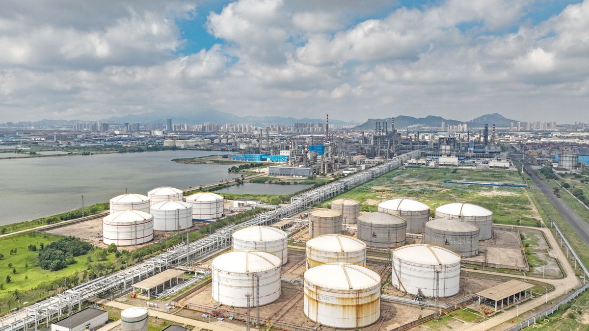 Barátság-botrány, régi nóta: sikerült megütni az EU-t és nem ártani az oroszoknak – jön az 1000 forintos benzin? 