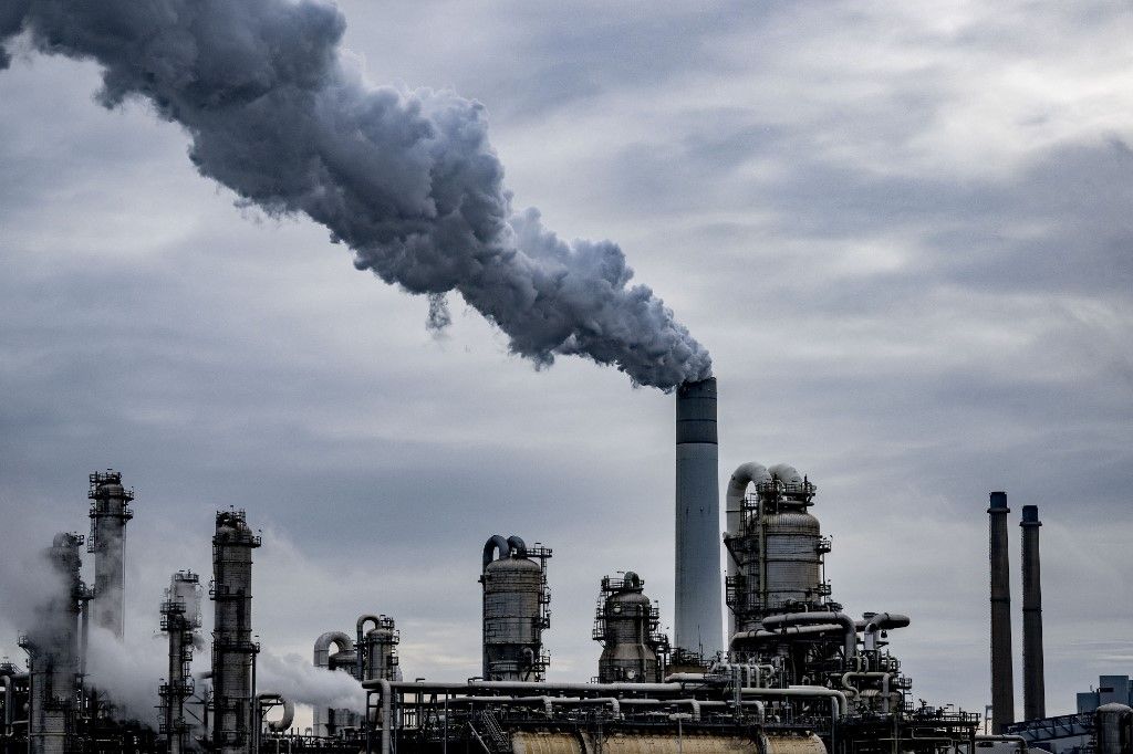 Az EU enyhítene legfontosabb klímavédelmi eszközén – meghosszabbítaná az ingyenes szén-dioxid-kibocsátási jogosultságokat