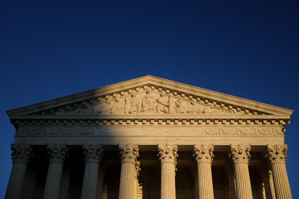 forint Supreme Court Building Following Tariff Ruling