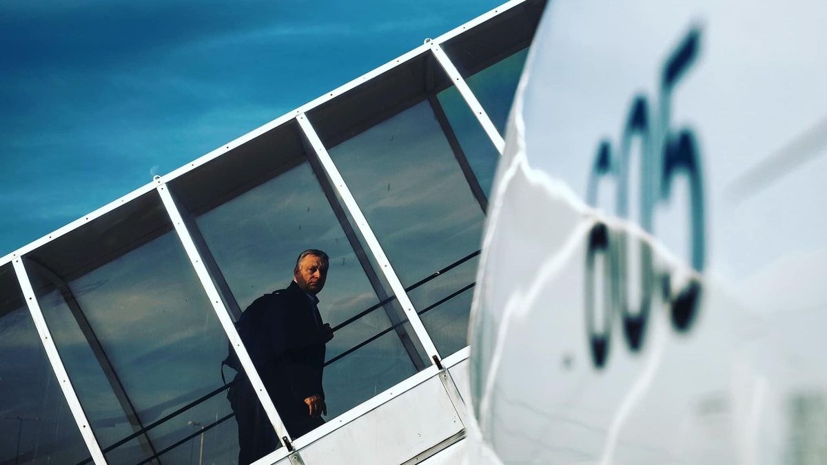 Orbán Viktor a Békecsúcs és egy borotválkozás után egymilliárd eurós beruházás alapkövét teszi le 