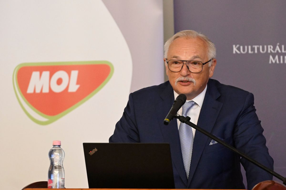 Hernádi Zsolt, Mol
orosz olaj, szankciók,
NIS, Barátság kőolajvezeték