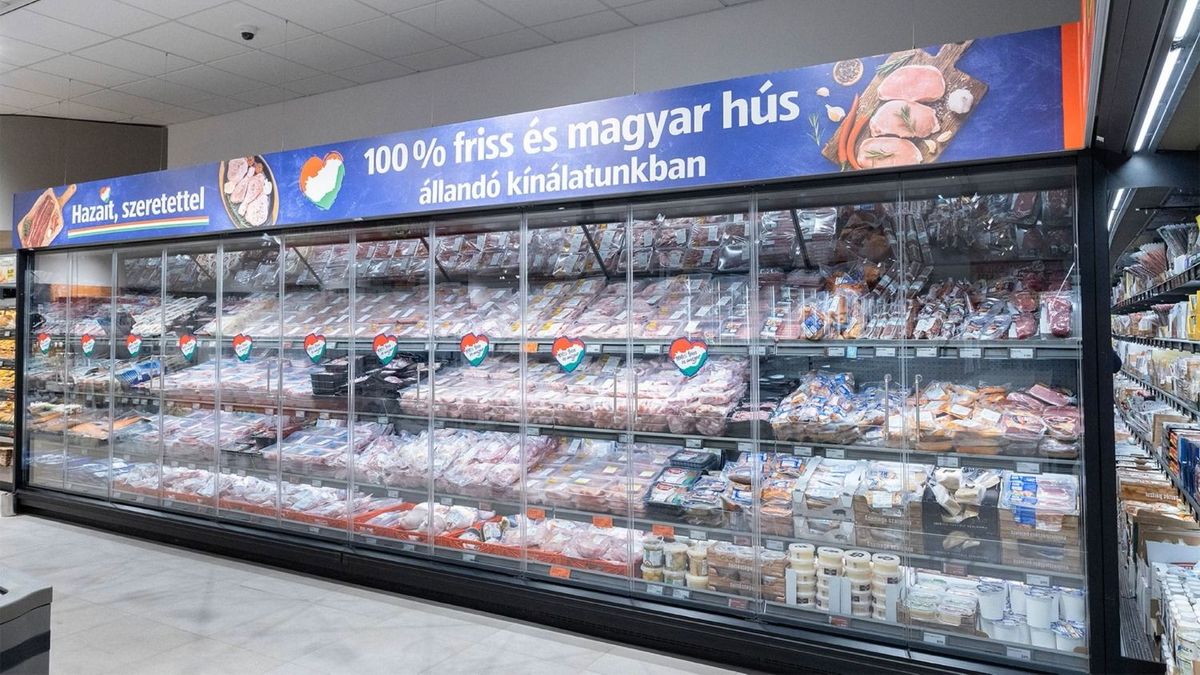 Bezuhantak a húsárak az Aldinál, a magyarok kedvenc péksüteményét is megvágták – részletes magyarázatot adott a kereskedelmi lánc