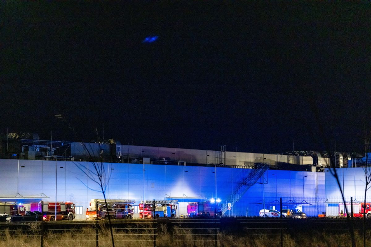 Akkumulátoralkatrész-gyárhoz riasztották a tűzoltókat Debrecenben
Semcorp Hungary Kft.