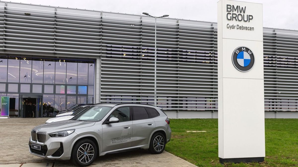 BMW,VMP20250926_bmw_átadó_HAON001