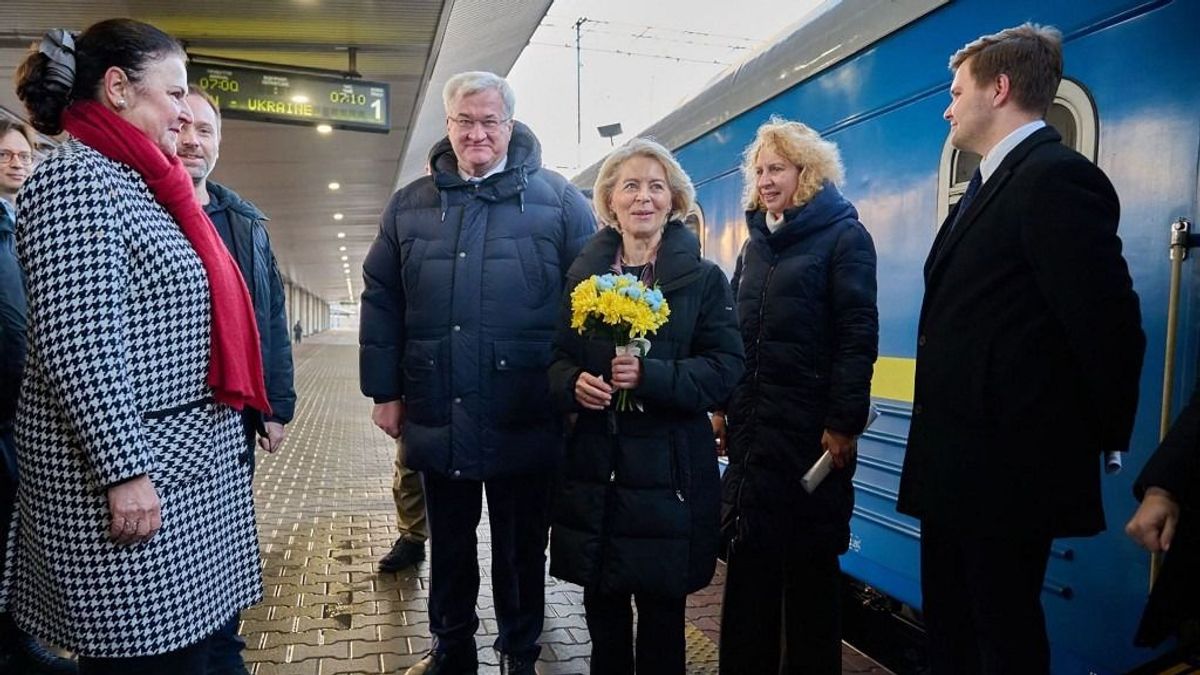 Zelenszkij megmagyarázta, miért blokkolták a Barátságot, kioktatta Trumpot, gyenge színésznek nevezte Putyint 