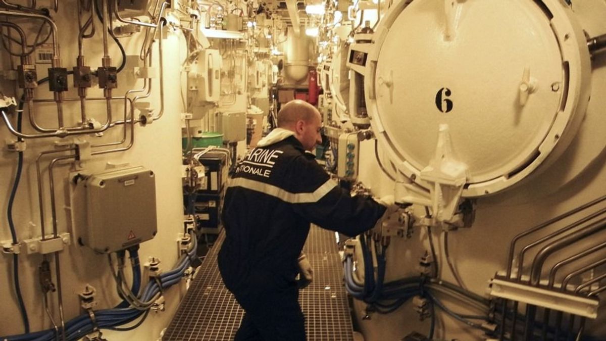 Ettől rémálmunk lesz: atomfegyvert akarnak átadni a Magyarországot is fenyegető Ukrajnának, Moszkva támadásnak tekintené 