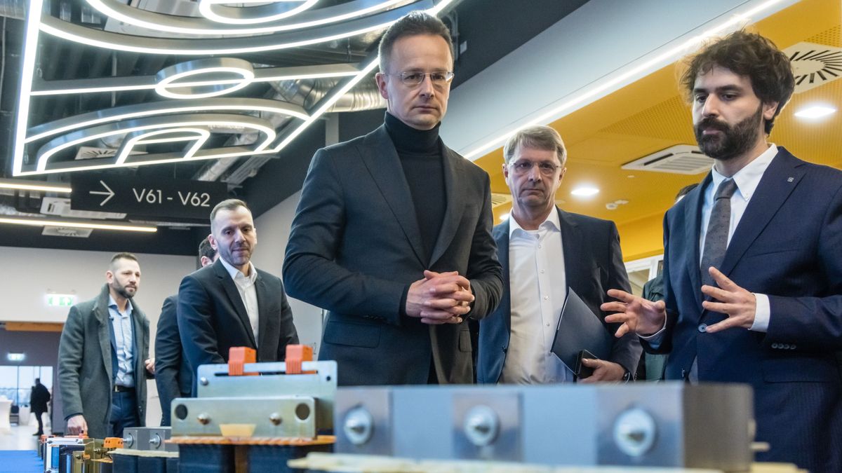 Már az olaszok is Magyarországon építenek gyárat: 40 ezres vidéki várost választottak – százmilliókkal szállt be a kormány 