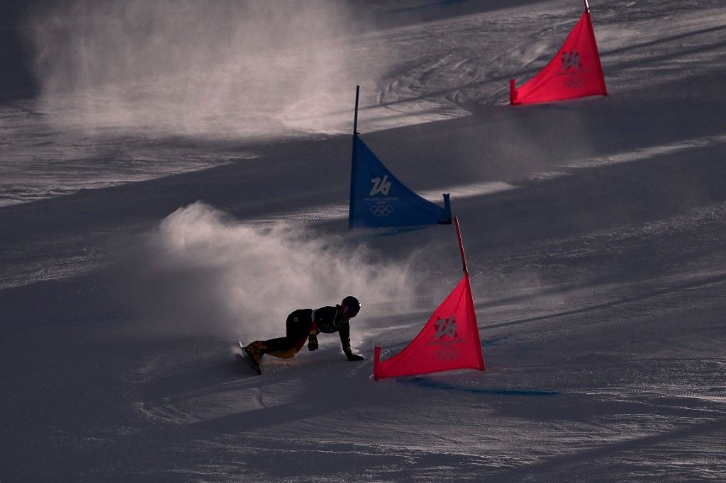 Germany's Melanie Hochreiter competes in the snowboard women's parallel giant Slalom elimination run at Livigno Snow Park during the Milano Cortina 2026 Winter Olympic Games, in Livigno (Valtellina), on February 8, 2026. (Photo by Jeff PACHOUD / AFP)