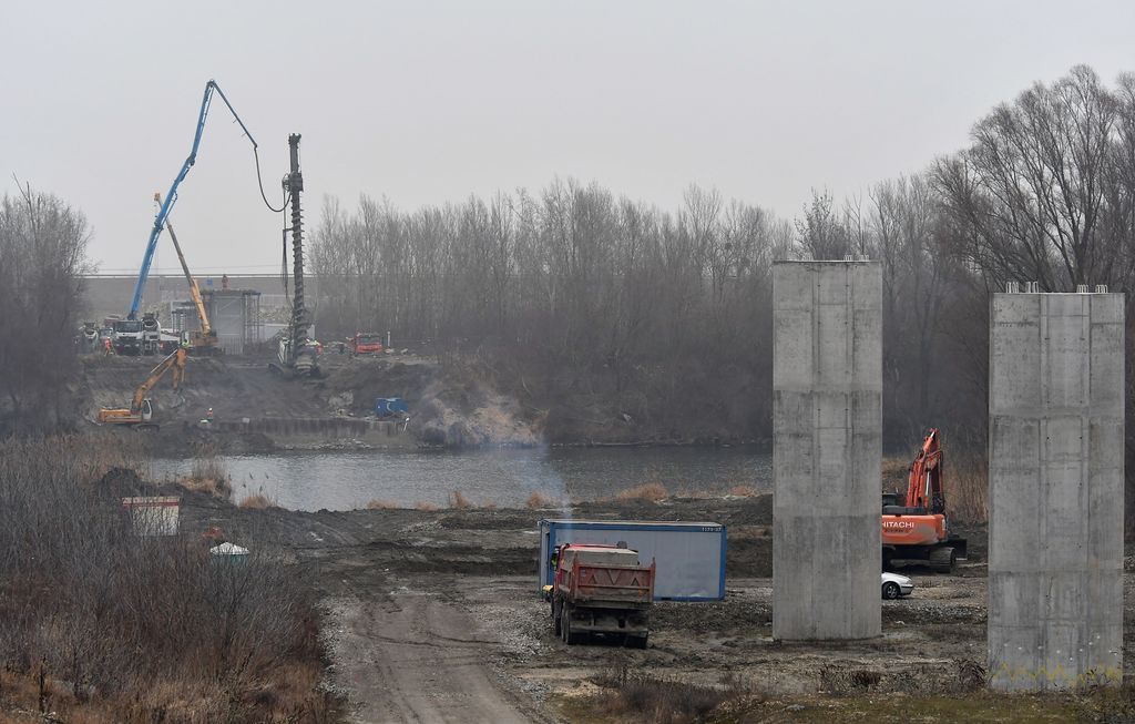 Nem verték nagydobra: új Duna-híd épül Magyarországon közvetlenül a szlovák határnál Dunakiliti és Doborgaz között