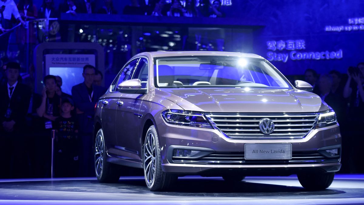 Túljártak Ursula von der Leyen eszén: mégsem maradnak Volkswagen nélkül az oroszok, filléres új autók jelentek meg – olcsóbban adják, mint a Ladát 